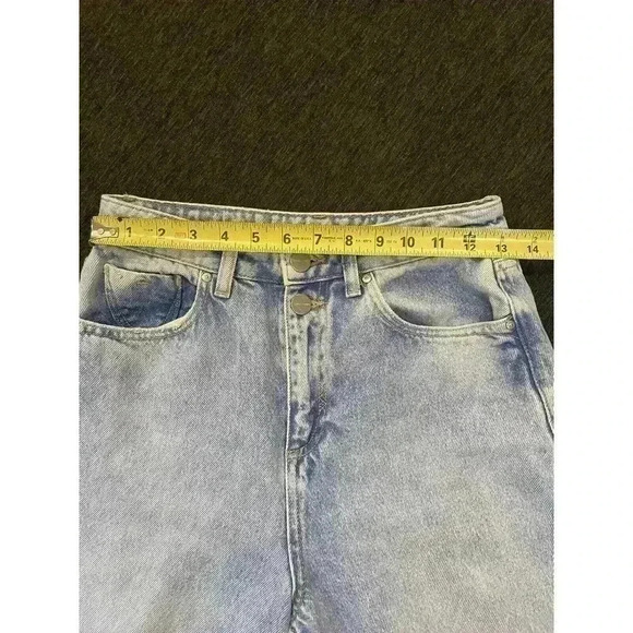Zara Baggy Mom Fit Straight Leg Light Wash 90s Raw Hem Denim Jeans Cropped‎ 4 36 - Picture 5 of 8